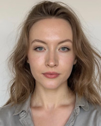 Portrait of Lara Ladney